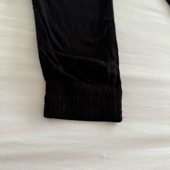 Aritzia Sunday Best Black Joggers - Picture 9 of 11